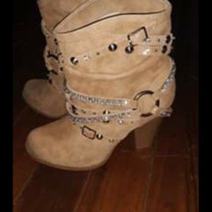 Venus Ankle Boots